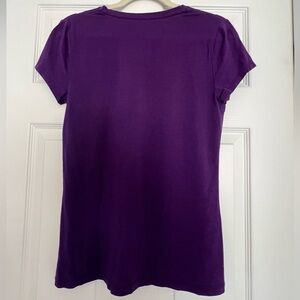 APT.  9 Essential Tee. M. Slightly fitted